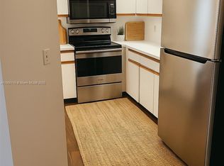 500 SW 130th Ter APT 203A, Hollywood, FL 33027