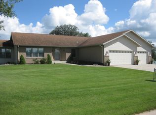 204 Ford Rd, Emmetsburg, IA 50536