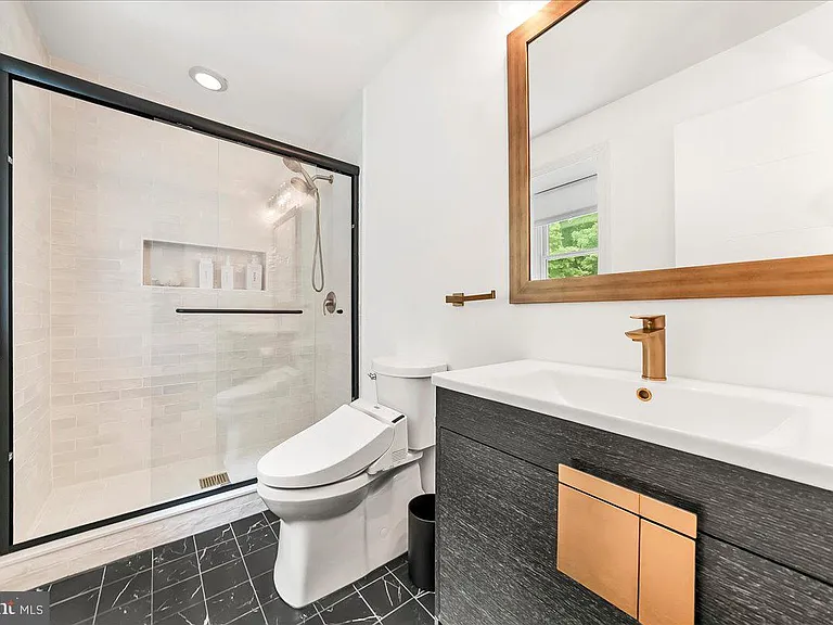 482 Gypsy Ln — Photo 28