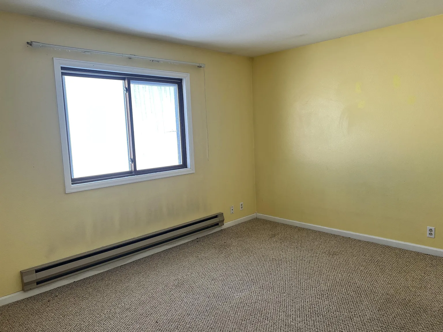 1114 W 8th - A — Photo 2