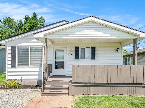 1465 E Judd Rd, Burton, MI 48529
