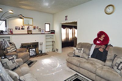 3rd image of 70 Woolnough Ave