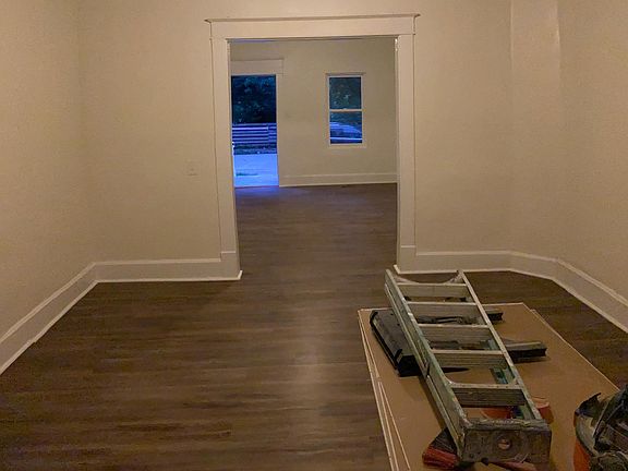 4th image of 1413 N Hamilton Ave