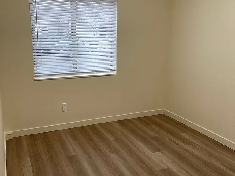 Minor Tower Apartments - Located in Eastlake — Photo 134