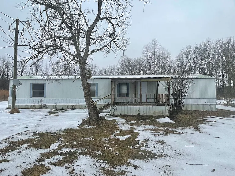 345 Joyner Loop — Photo 1