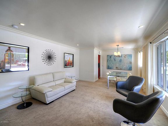3rd image of 3907 E Clarendon Ave