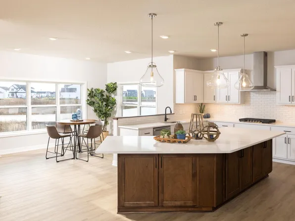 16629 S Manor Rd, Eden Prairie, MN 55343