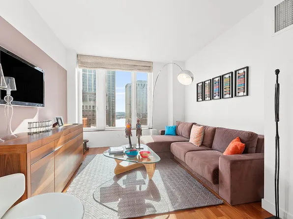15 William St APT 37C, New York, NY 10005