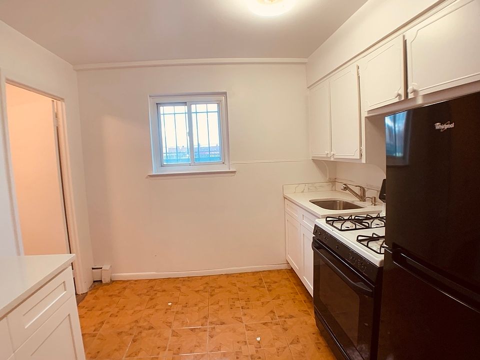 1st image of 21-14 21st Ave #2B