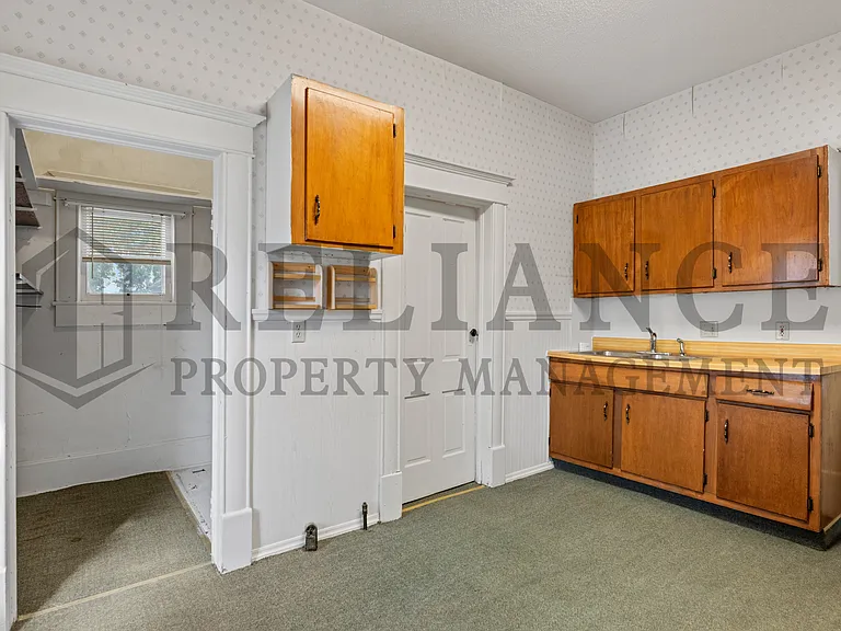 109 N Emporia St — Photo 19