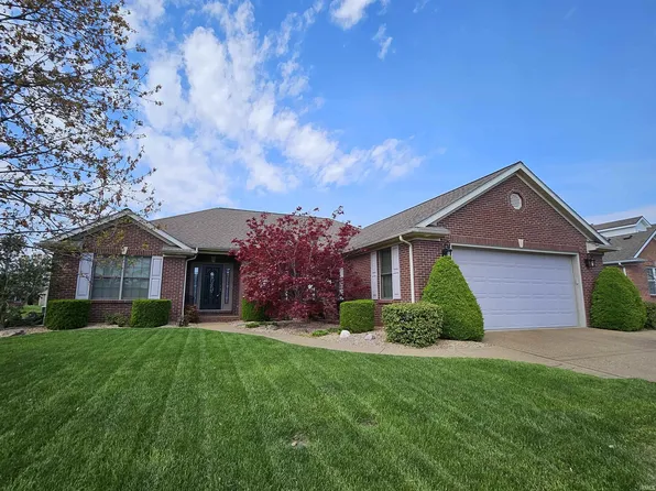 834 Saint Giles Ct, Evansville, IN 47725