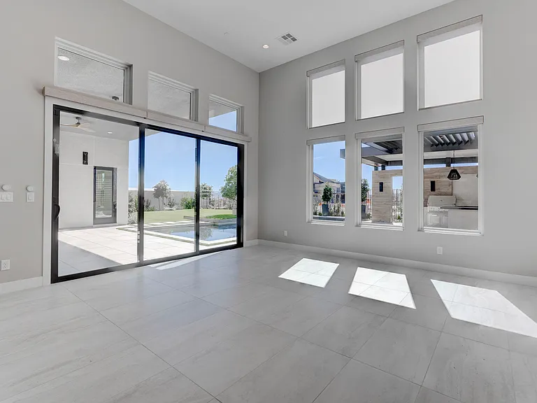 10949 Rossa Peak Ave — Photo 35