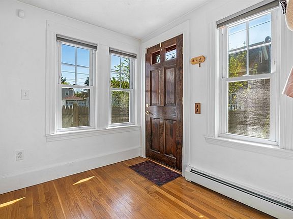 5th image of 17 1/2 Ayer St