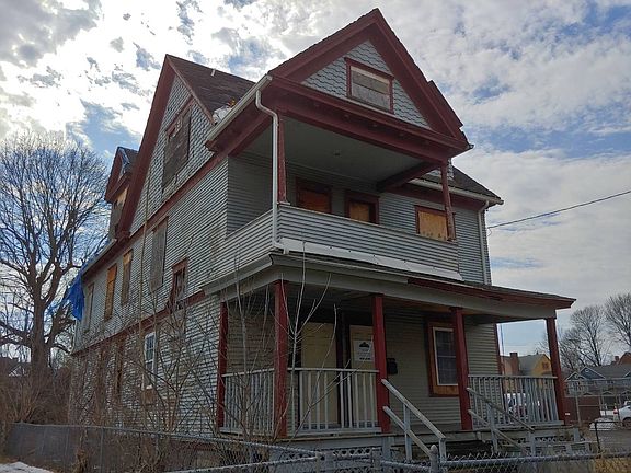 2nd image of 118-20 E Borden Ave E