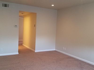 3rd image of 2736 Devonshire Ave #2