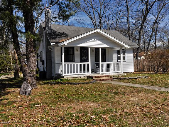 3rd image of 458 Lake Barnegat Drive S