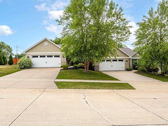2nd image of 1657 Irish Woods Cir