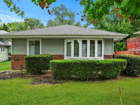 3803 N Williams St, Westmont, IL 60559