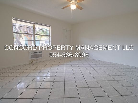 4th image of 2537 Lincoln St APT 14