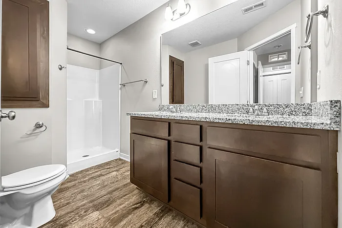 2 bed, 2.5 bath, 1450 sqft, $1,600 — Photo 4