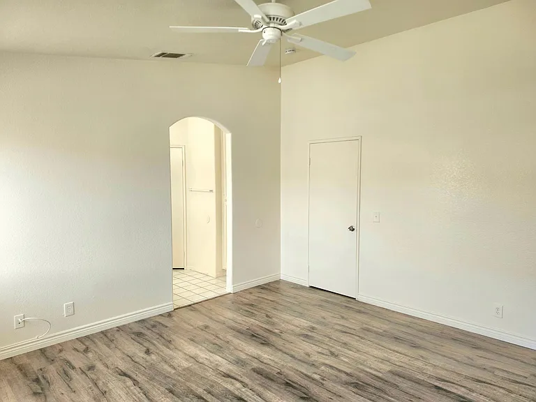 12237 Glenellen Ln — Photo 19