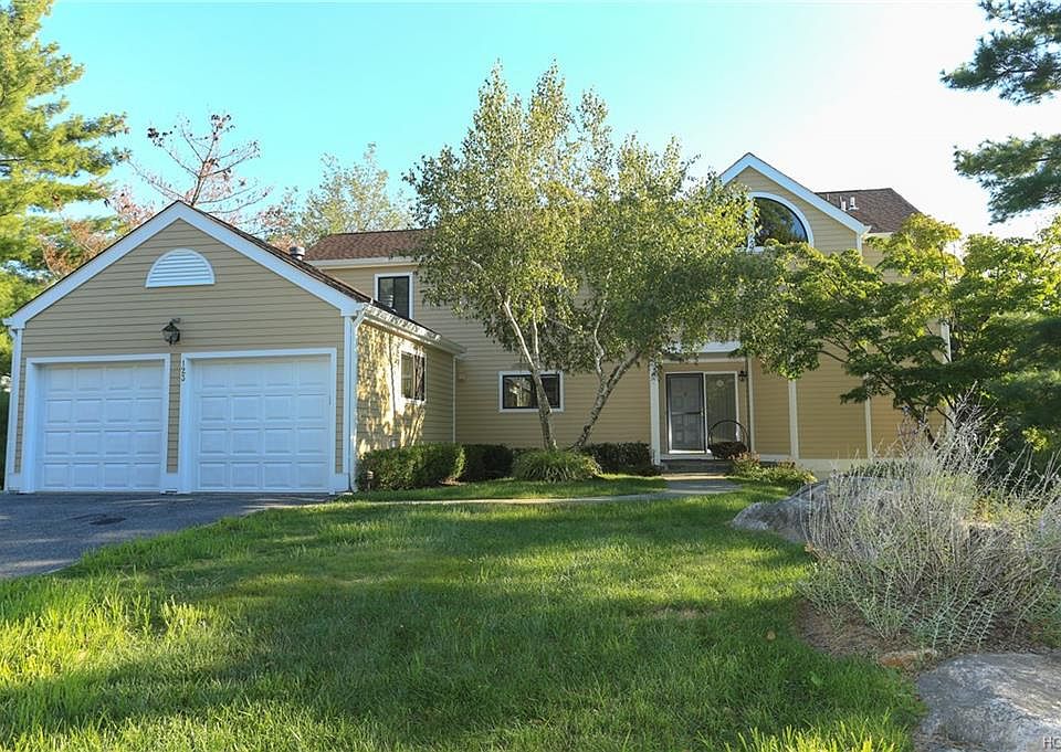 1st image of 123 Fieldpoint Dr