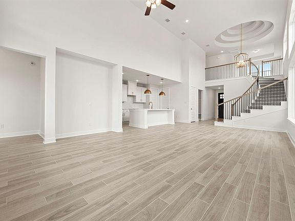 4th image of 2124 Standley Ct