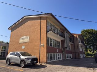 521 Park St #4, Kitchener, ON N2G 1N8
