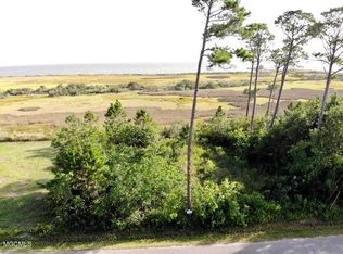 9017 Seacliff Blvd, Ocean Springs, MS 39564