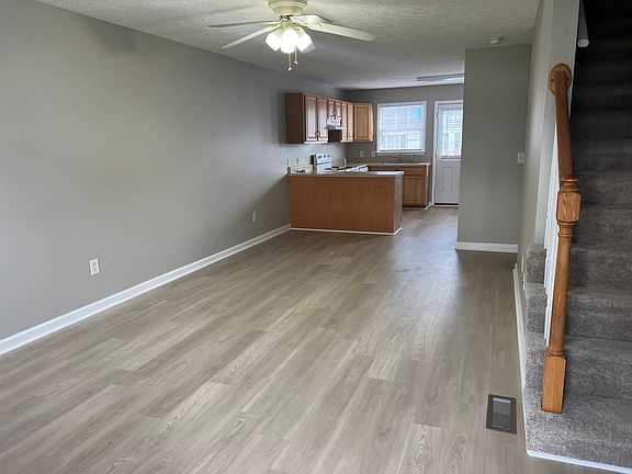 4th image of 633 Beaverview Dr