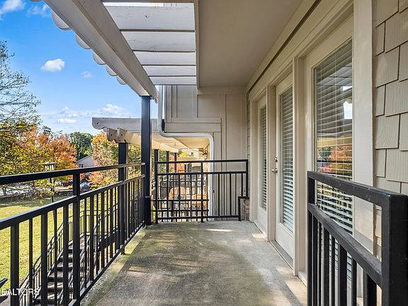 3rd image of 3950 Cherokee Woods Way APT 207