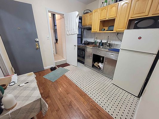 1st image of 12 Delancey St APT 7