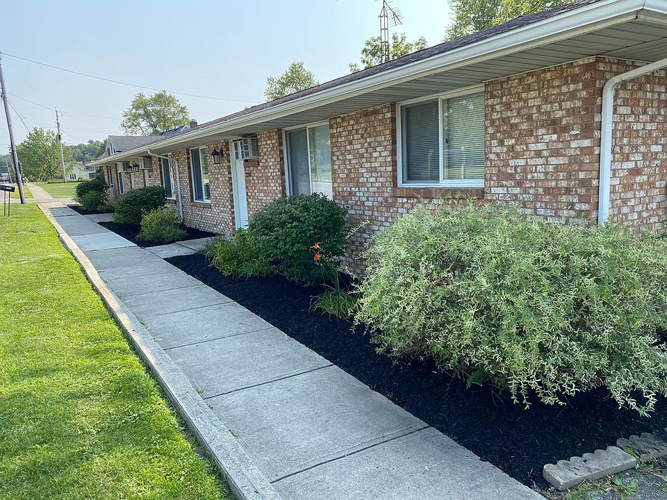 1st image of 208 S Park Dr #B