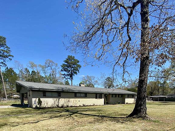 2nd image of 685 Maplewood Dr