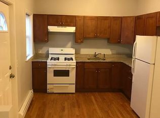 286 Chelsea St #3, Boston, MA 02128