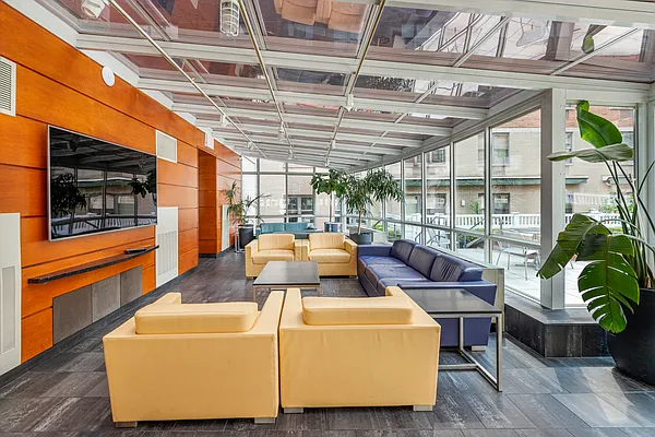 Rented by Compass | media 9