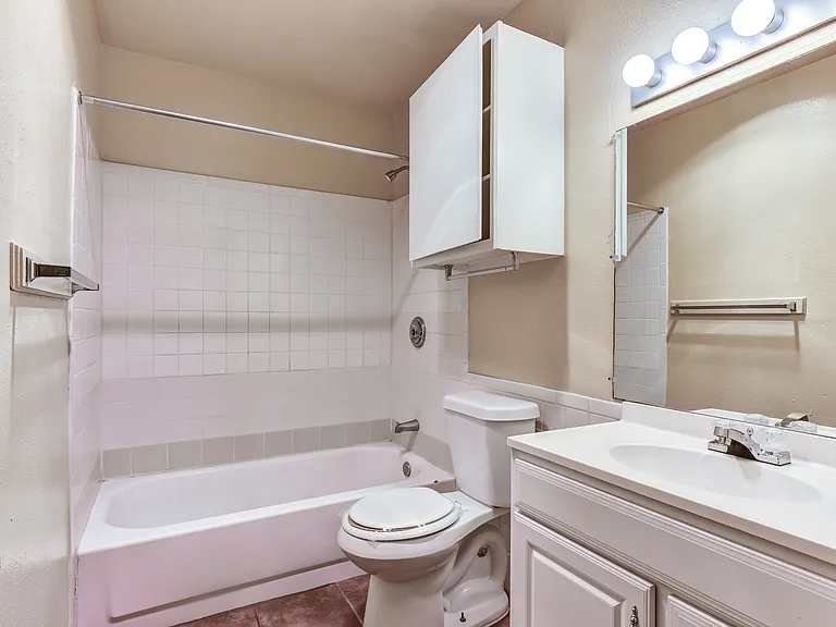 Brandywyne Apartments — Photo 28