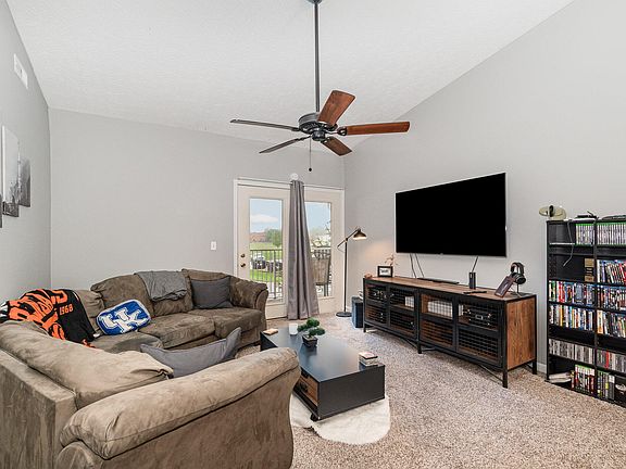 5th image of 10559 Lynn Ln Unit 9