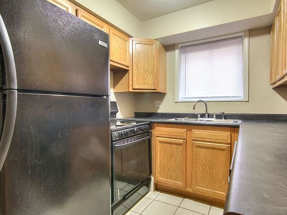 4th image of 3508 Russell Blvd APT 1