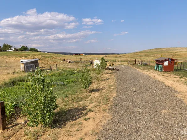 2480 Hague Rd, Midvale, ID 83645