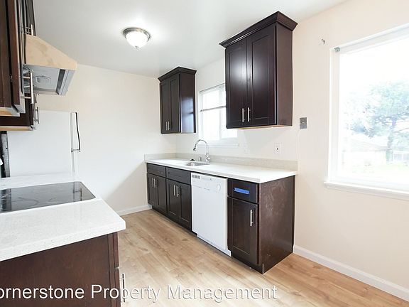 3rd image of 2497 Anna Dr APT 14