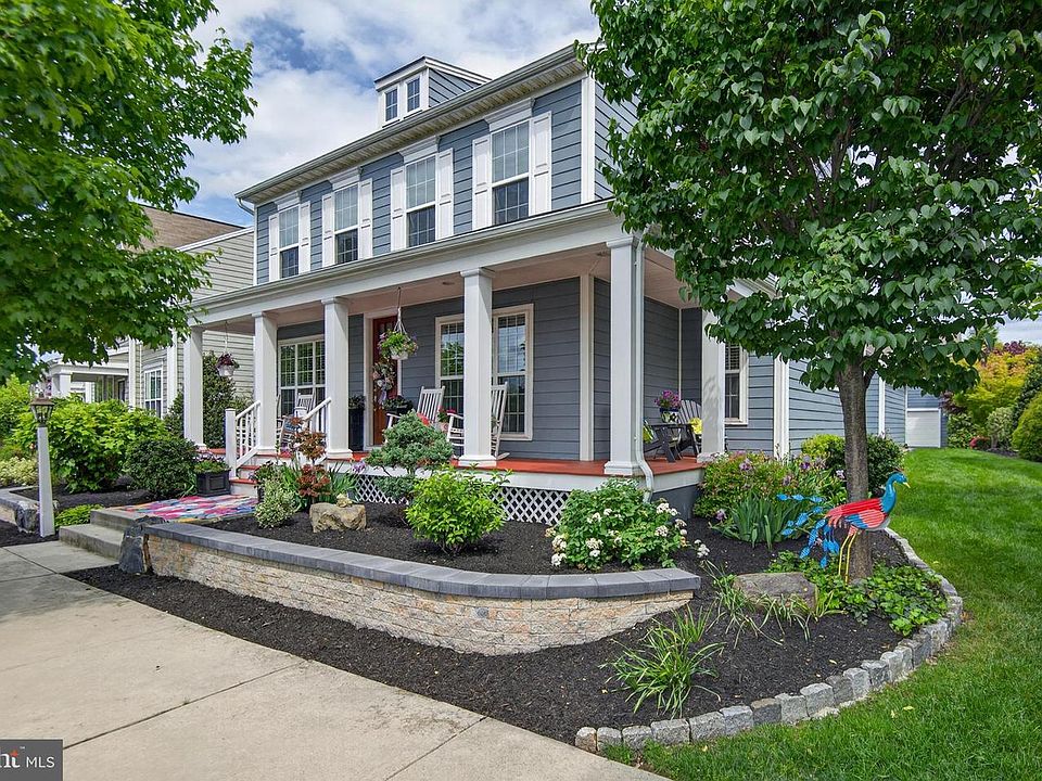 1st image of 174 Walden Way