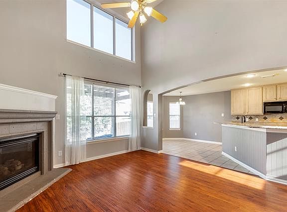 3rd image of 10328 Grayhawk Ln