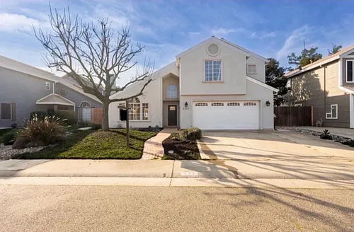 8247 Derbyshire Cir Photo 1