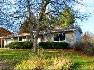 3204 Terrace Dr, McHenry, IL 60050