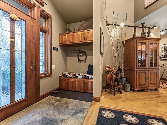 5th image of 32350 Los Ranchos Rd