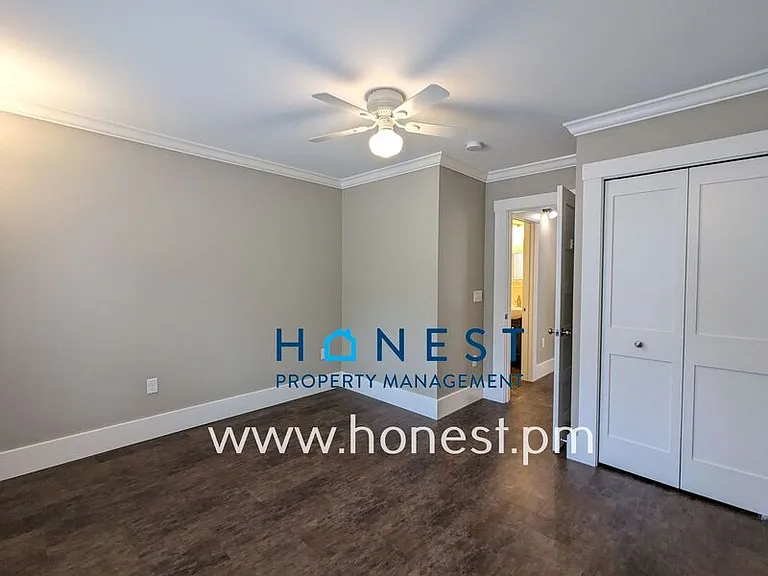 18 Warren St #3 — Photo 11