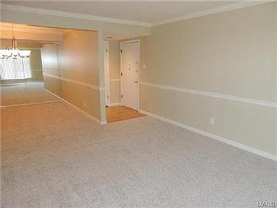4th image of 10375 Forest Brook Ln APT A