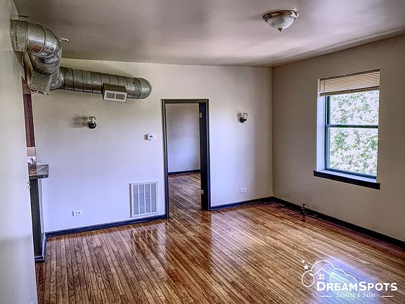 5th image of 8233 S Ingleside Ave APT 3W