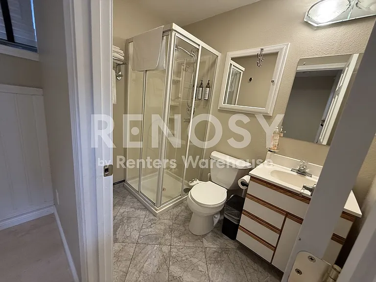 6514 Phinney Ave N #C — Photo 12